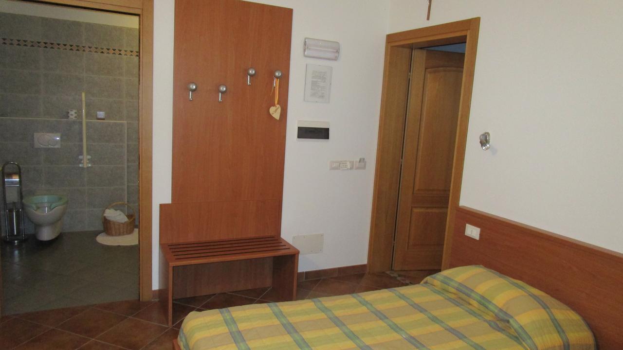 Al Castello Hotel Artegna Szoba fotó